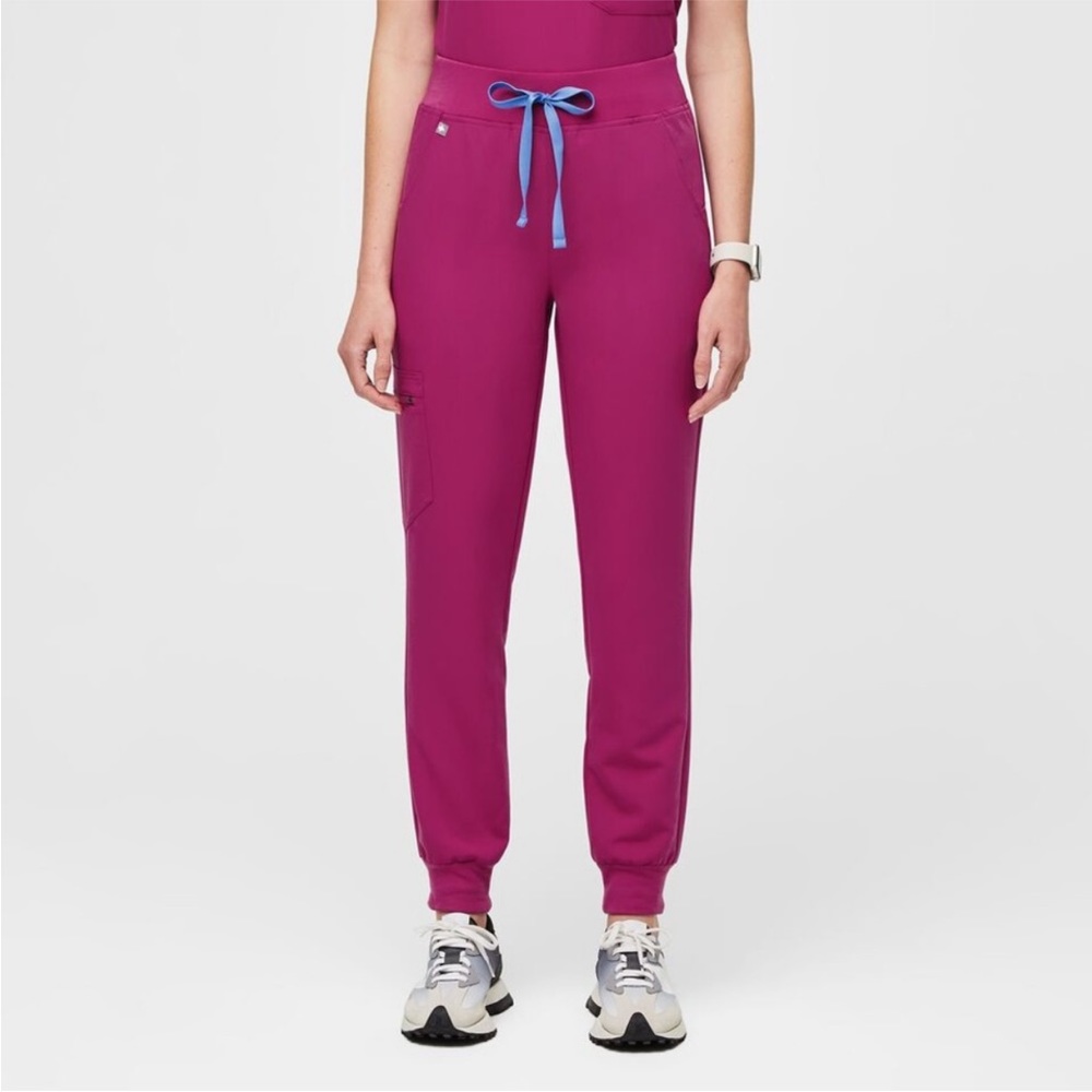 Raspberry sorbet high waisted jogger scrubs. Medium Petite. New without tags